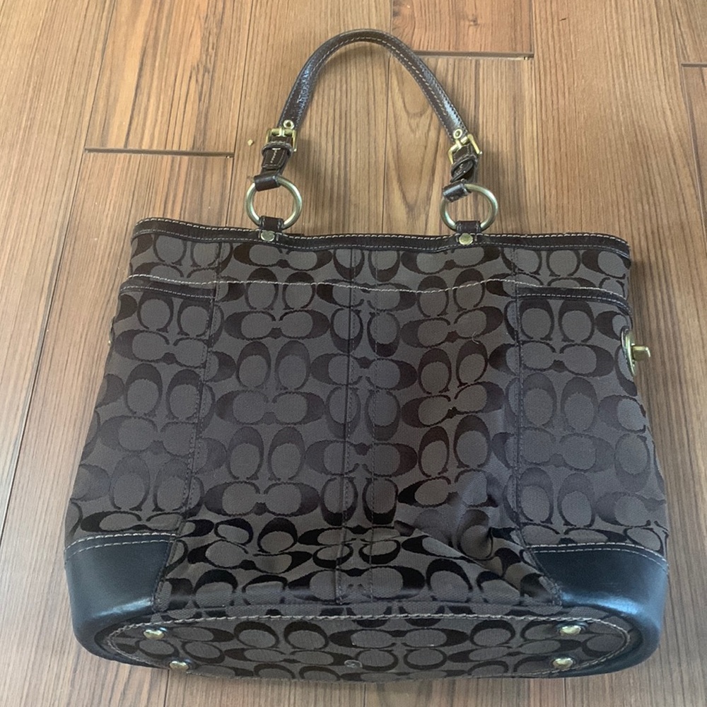 Coach Signature Chocolate Brown bag